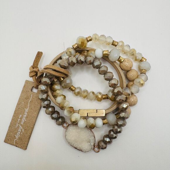 Set of 4 Garden Party Stretch Bracelets Beige Colored - Picture 2 of 7